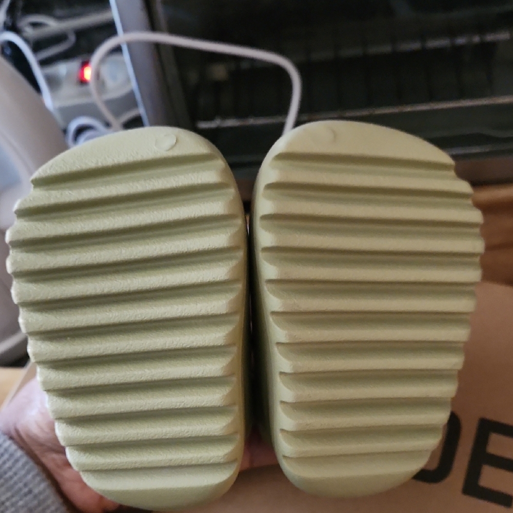 Adidas Yeezy Slide Infant - Resin Green - Picture 6 of 6